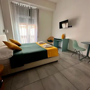 https://hi-relais-rooms.hotels-amalfi.com