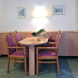 https://hotel-gruner-baum-pommersfelden.com-bavaria.com