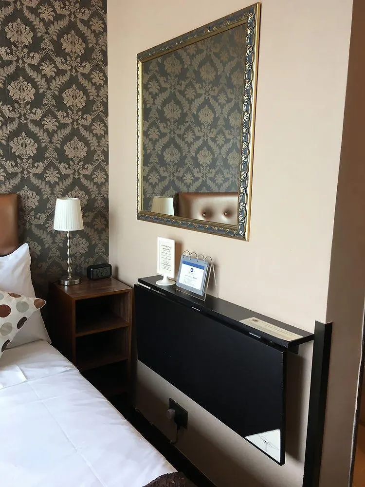 ****  Ramada Hong Kong Harbour View Hotel China