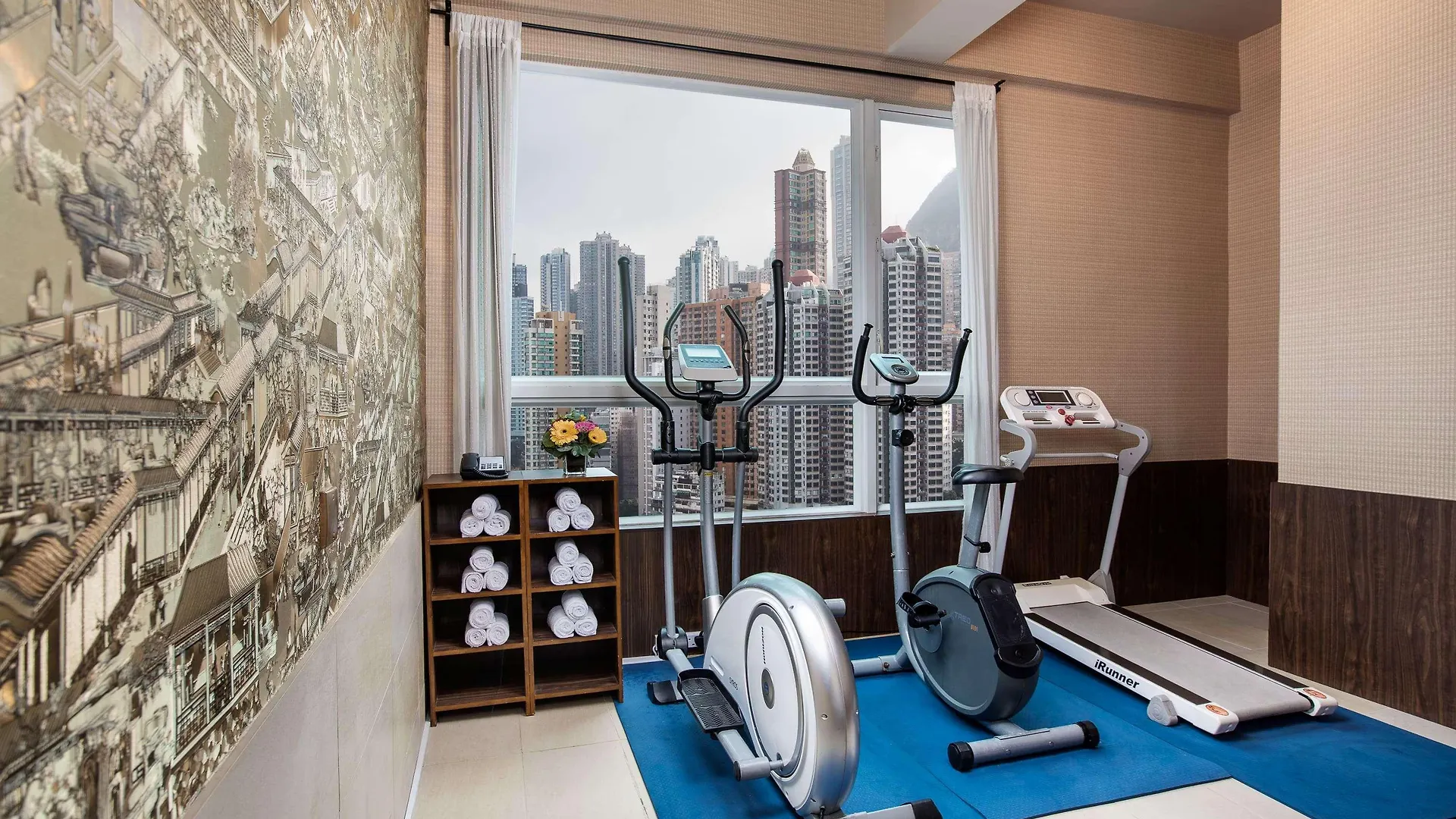 Ramada Hong Kong Harbour View Hotel 4*,