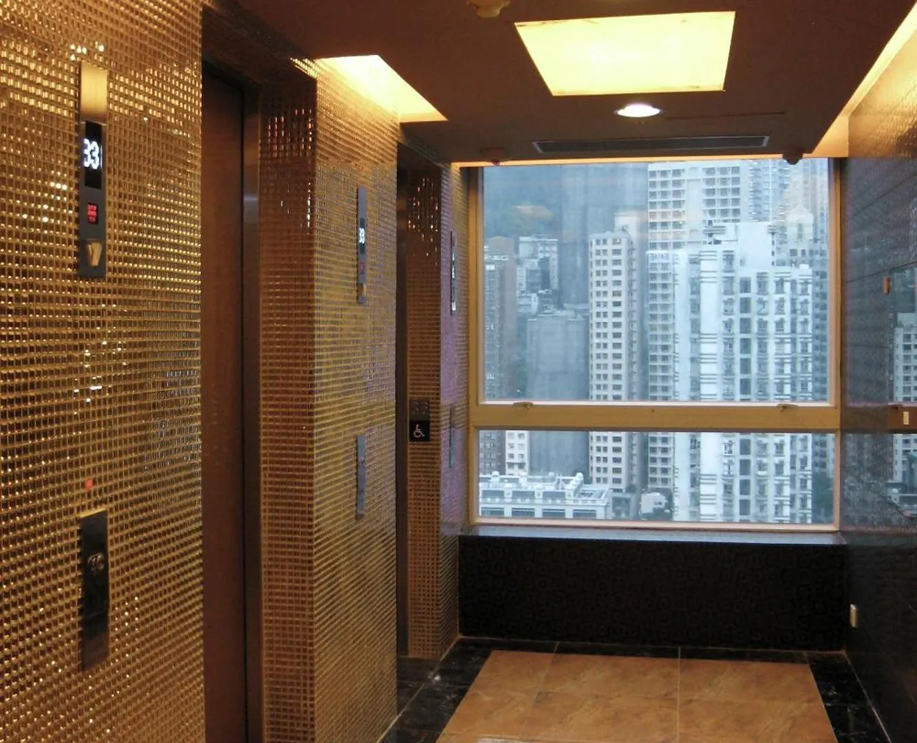 Ramada Hong Kong Harbour View Hotel 4*,