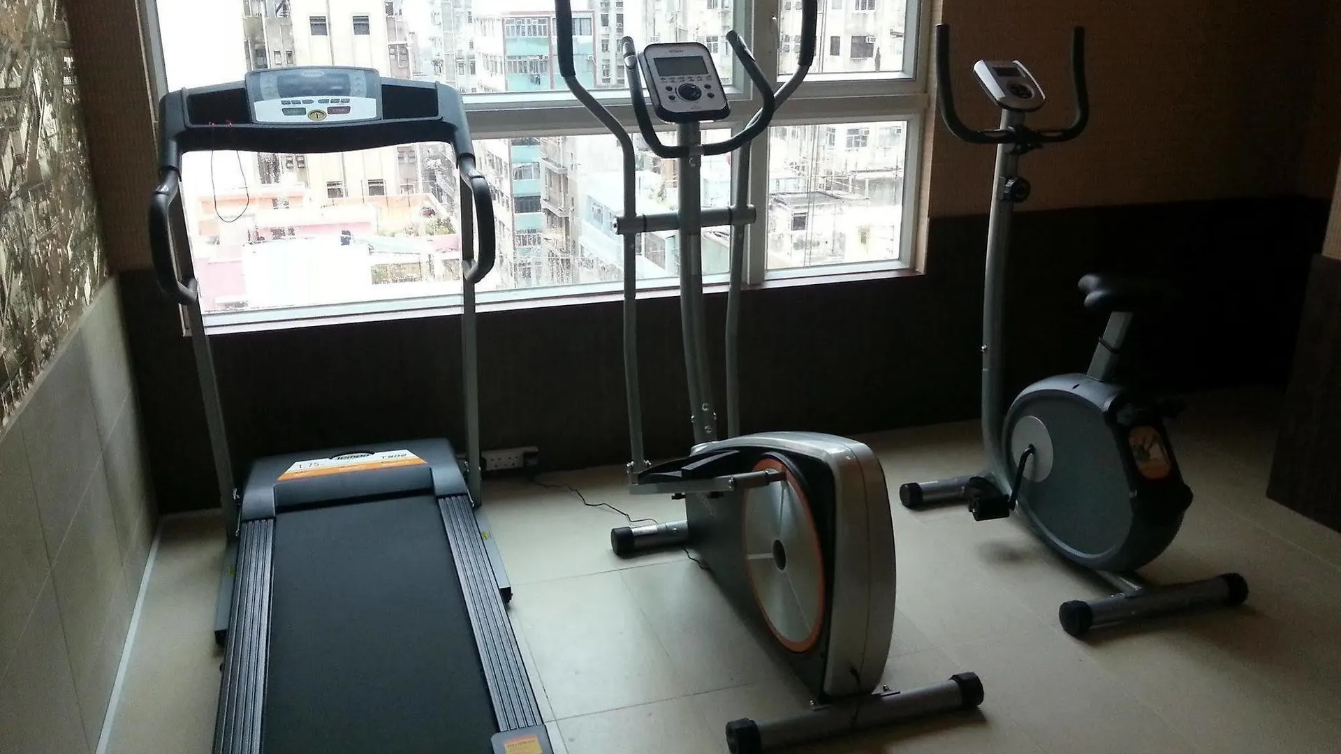 Ramada Hong Kong Harbour View Hotel